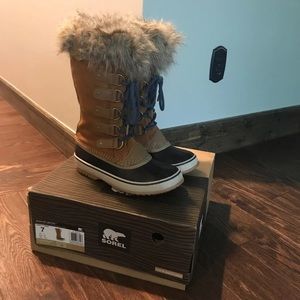 EUC Sorel Joan Of Artic Size 7 Boot